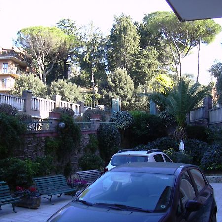 Casa Per Ferie Suore Domenicane Rzym Zewnętrze zdjęcie